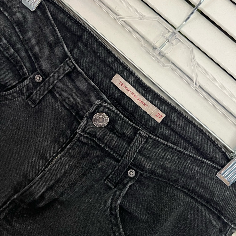 Levis 721 High Rise Skinny Size 27